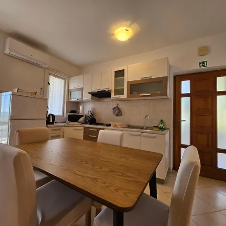 Apartment Lola Medulin